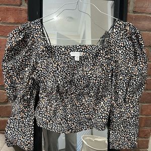 Bubble sleeve, sweetheart neck, worn once or twice, perfect condition